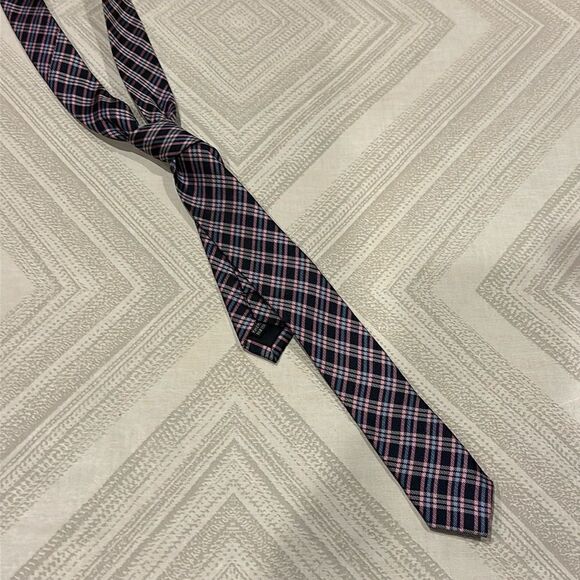 Isaac Mizrahi New York Little Boys Plaid Tie - Picture 1 of 4